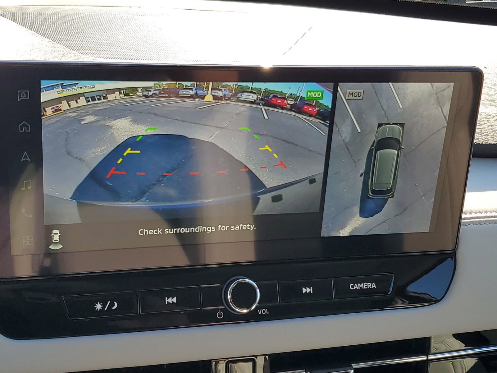 New 2025 Mitsubishi Outlander SE image 17