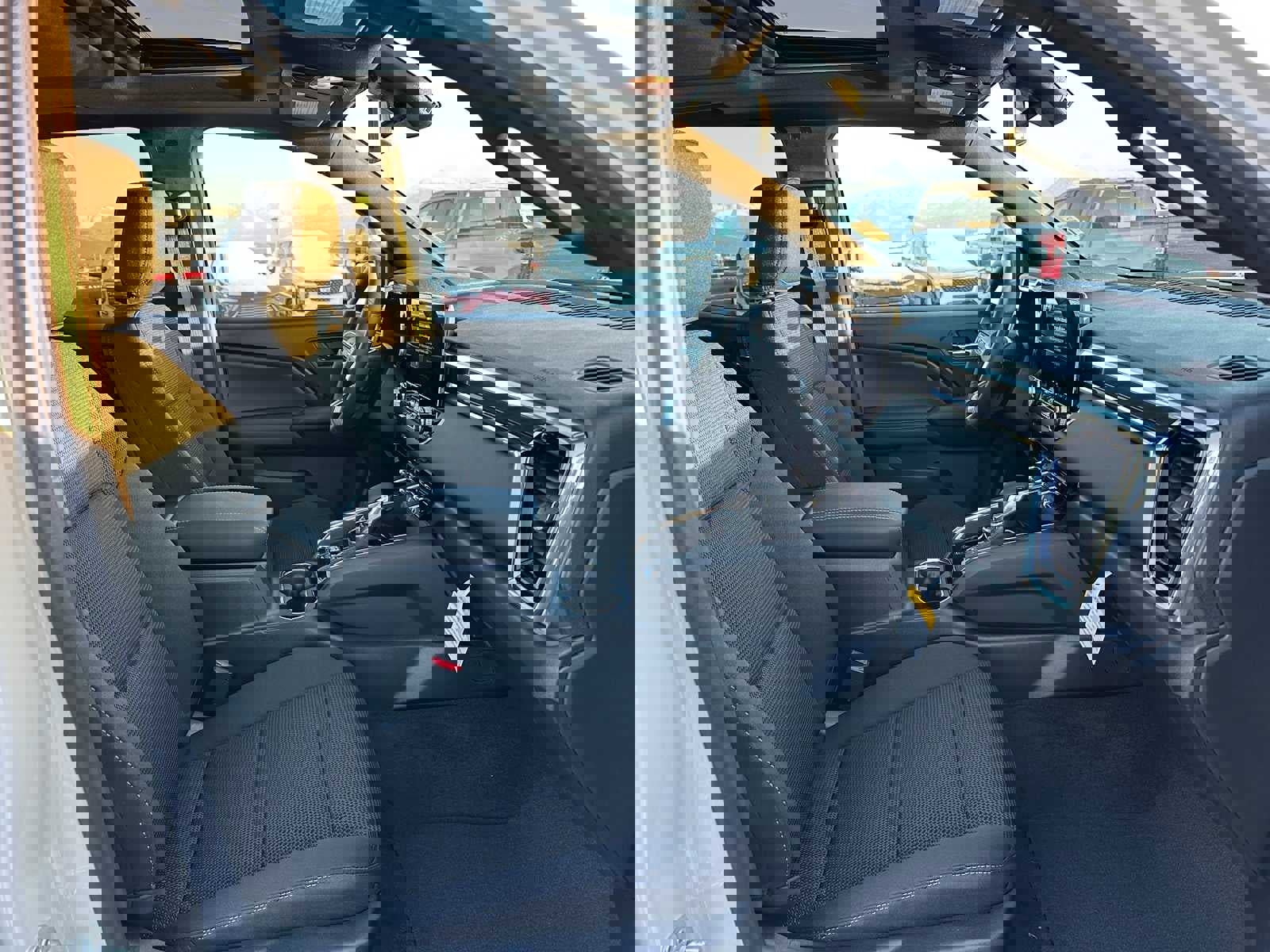 New 2026 GMC Canyon Elevation w/ Convenience Package image 10