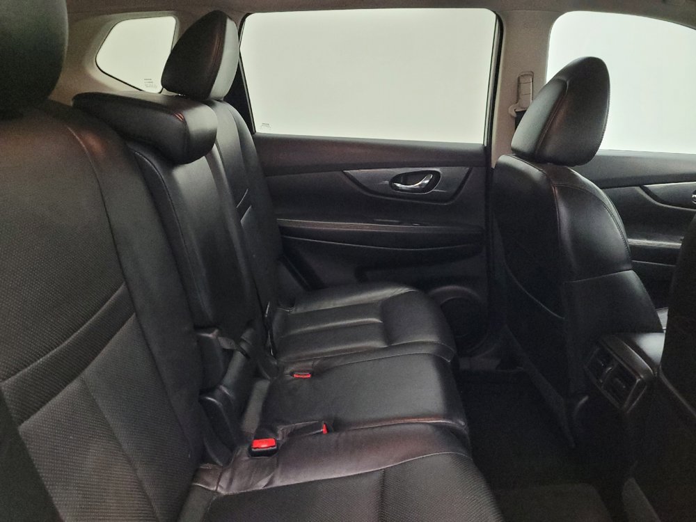Used 2015 Nissan Rogue SL image 19