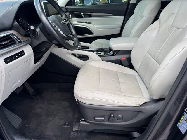 Used 2020 Kia Telluride EX w/ Towing Package FWD image 19