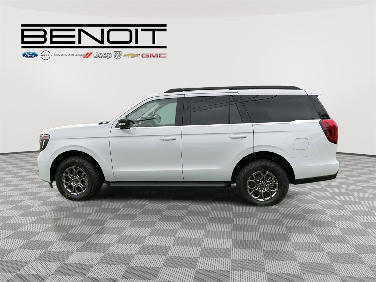 New 2026 Ford Expedition Active RWD image 8