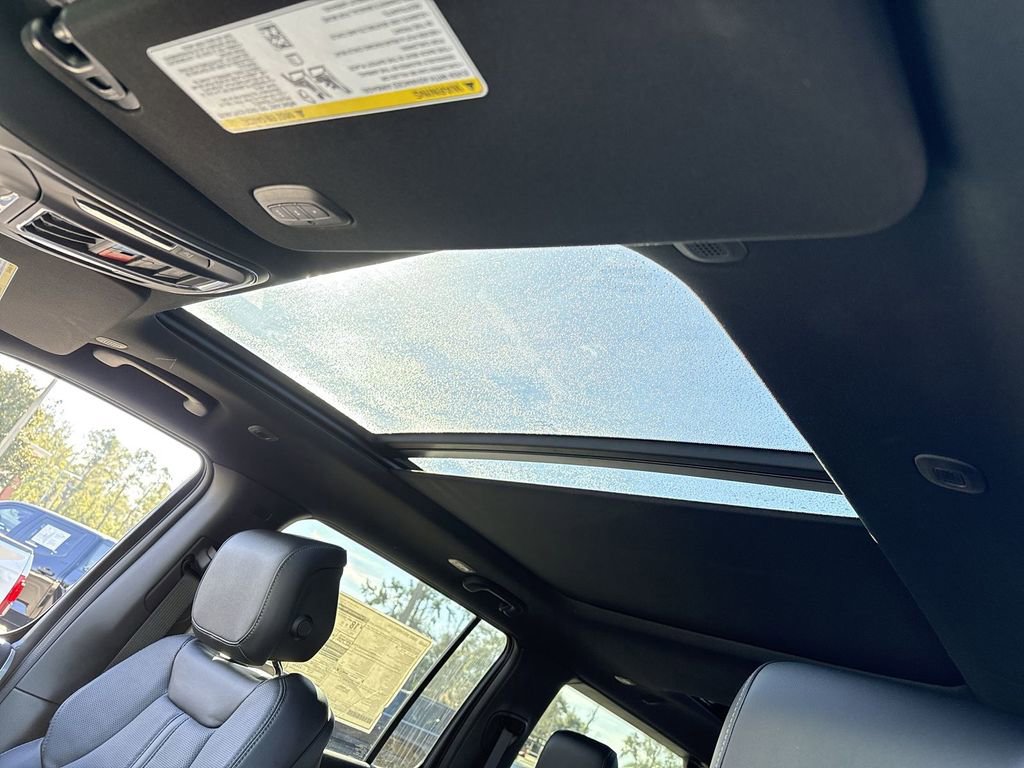 New 2026 Jeep Grand Wagoneer L 4WD w/ Premium Group I image 17