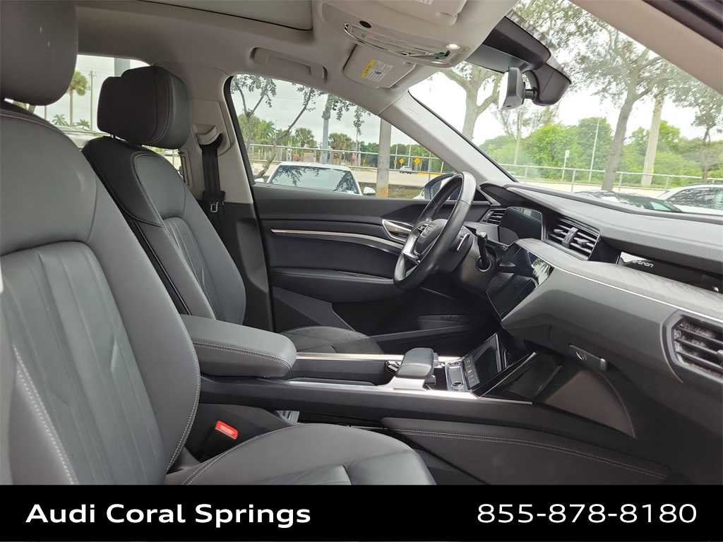 Used 2021 Audi e-tron Premium w/ Convenience Plus Package image 22