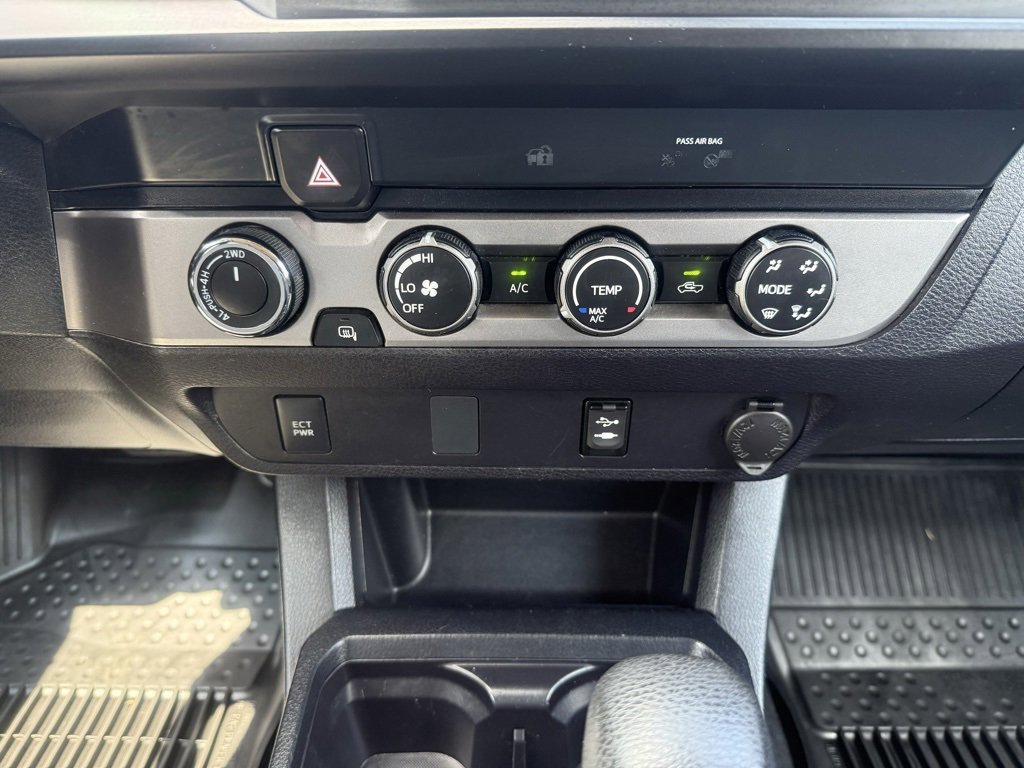 Used 2019 Toyota Tacoma SR image 21