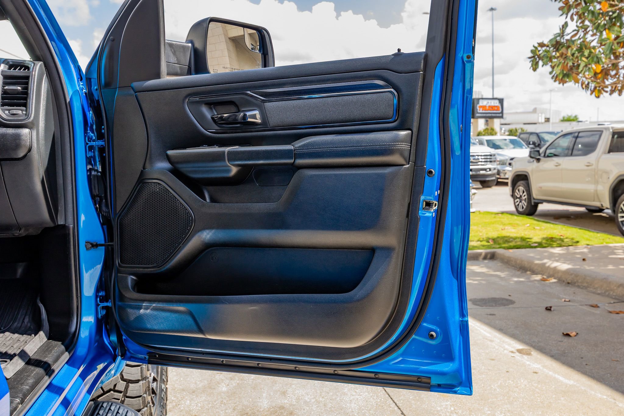 Used 2023 RAM 1500 Big Horn image 39