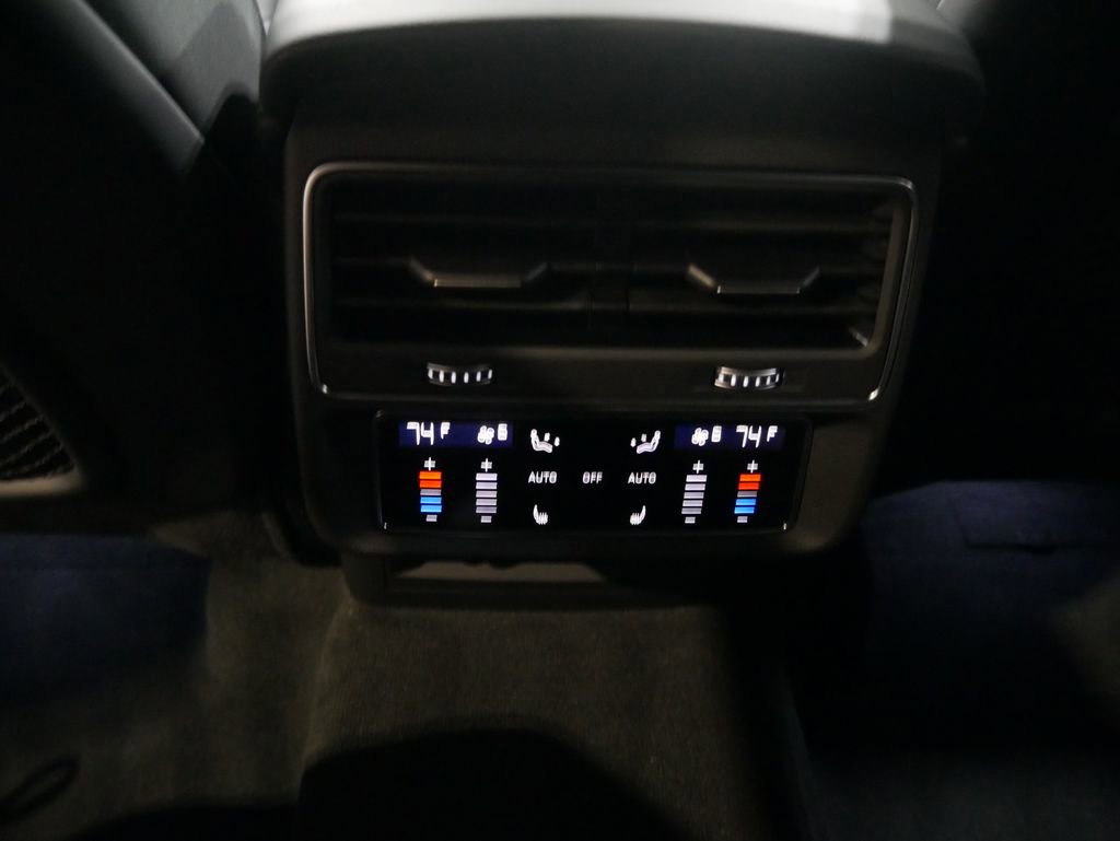 New 2026 Audi Q8 Premium Plus image 37