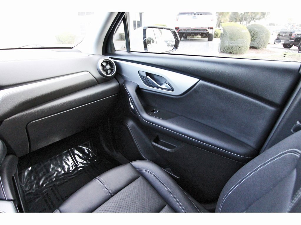 Used 2023 Chevrolet Blazer LT image 8
