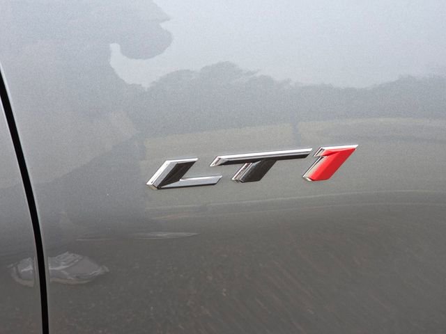 Used 2020 Chevrolet Camaro LT w/ Technology Package image 16