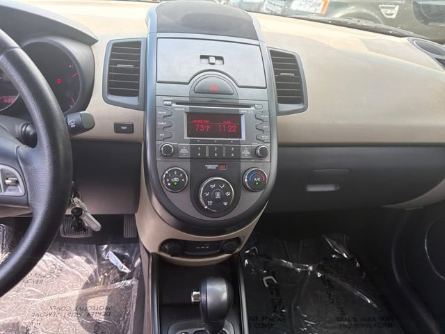 Used 2011 Kia Soul ! FWD image 11