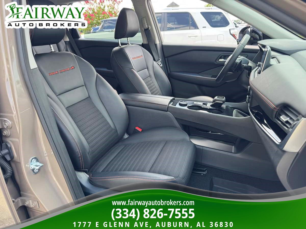 Used 2025 Nissan Rogue SV w/ Rock Creek Premium Package AWD/4WD image 11