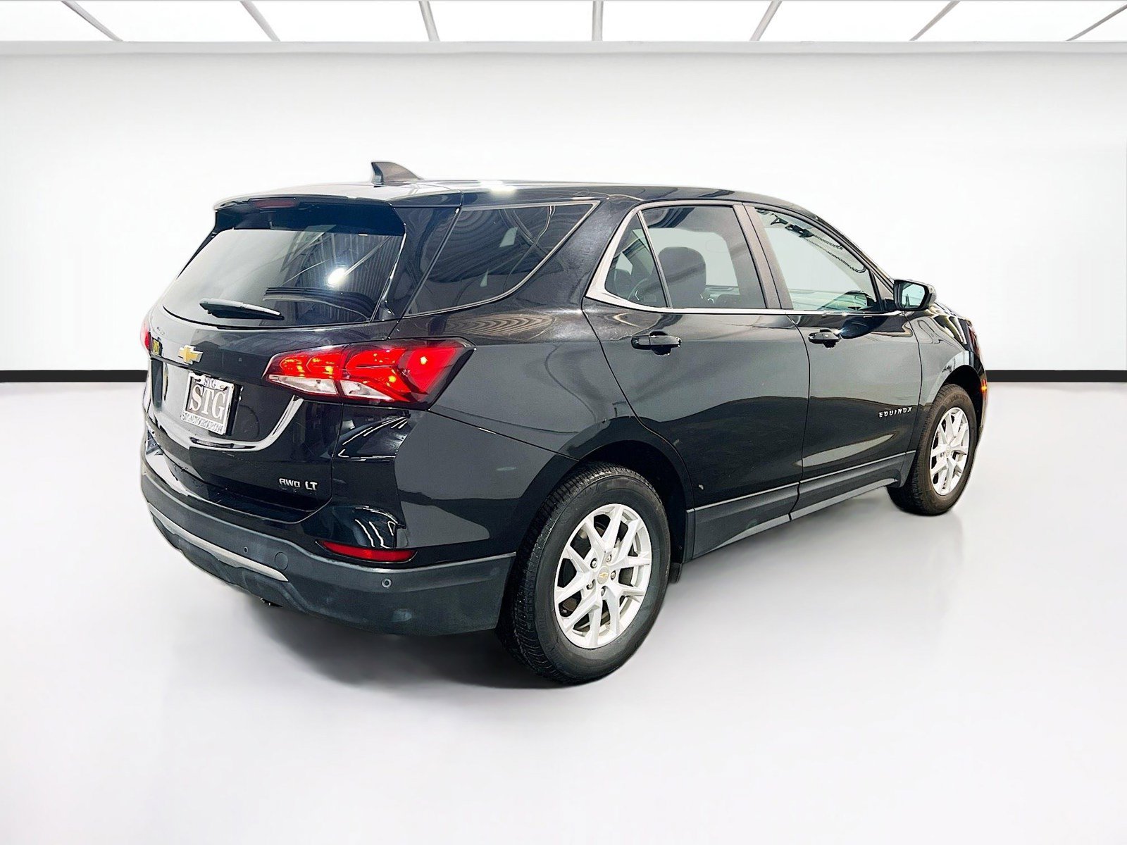 Used 2024 Chevrolet Equinox LT AWD/4WD image 4