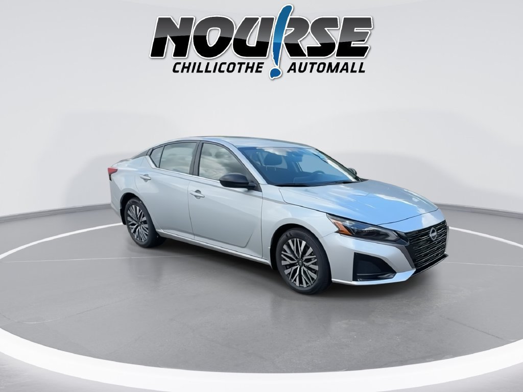 New 2026 Nissan Altima 2.5 SV FWD image 2