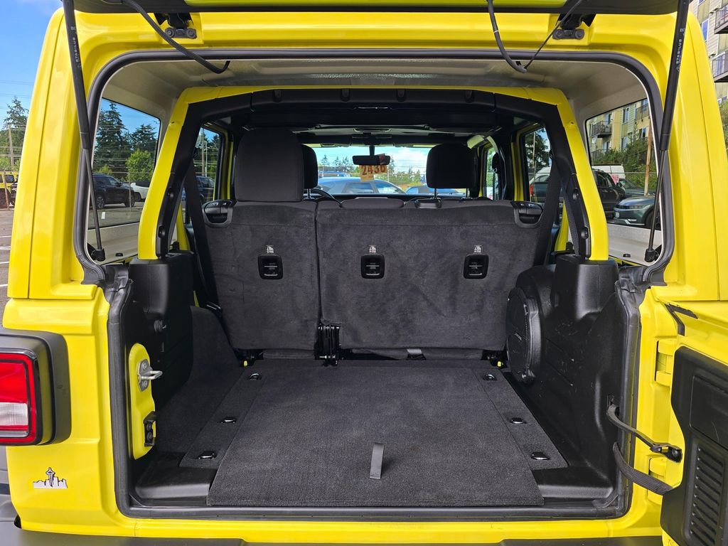 Used 2023 Jeep Wrangler Unlimited Sport AWD/4WD image 13