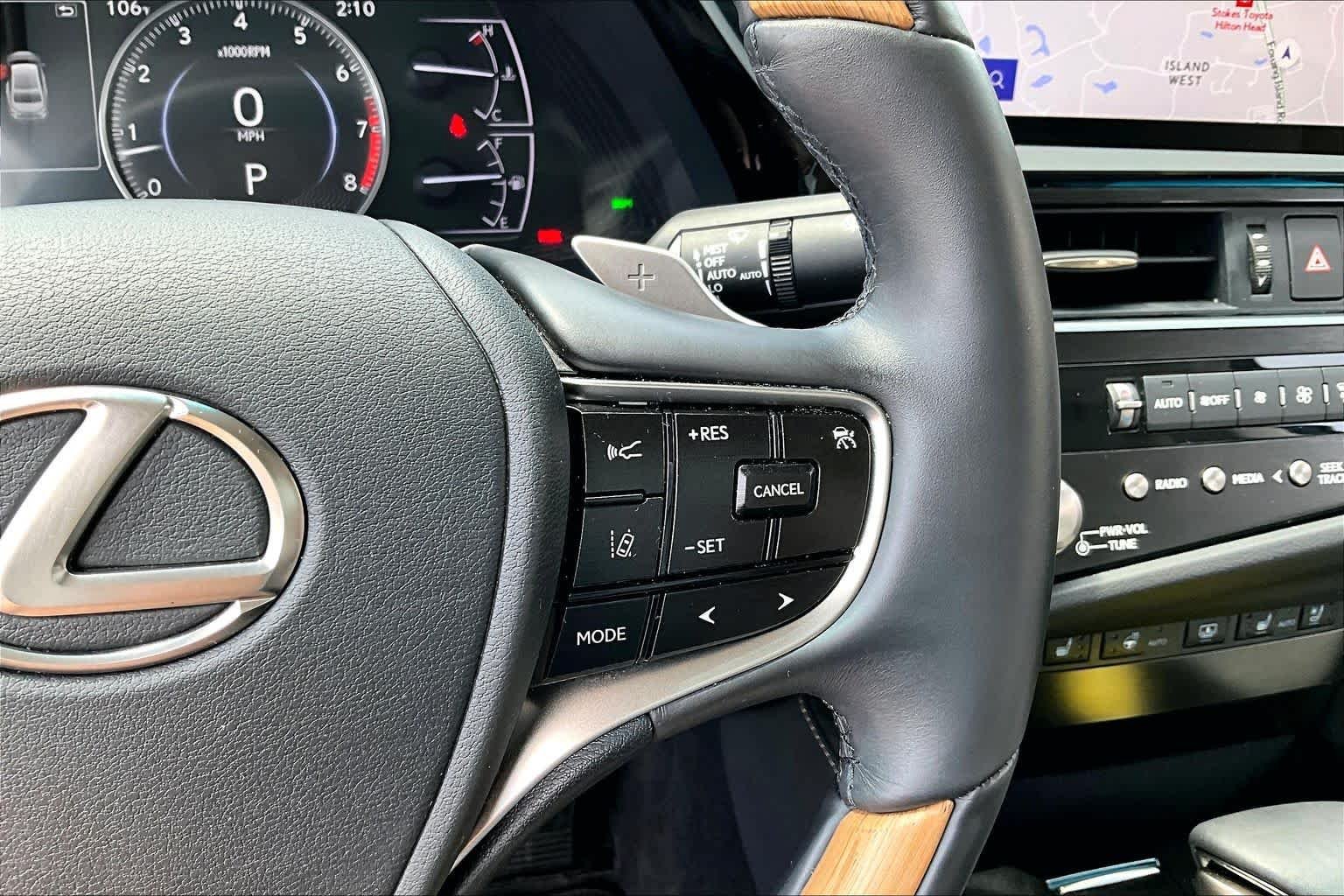Used 2024 Lexus ES 350 Ultra Luxury w/ Accessory Package (Z2) FWD image 28