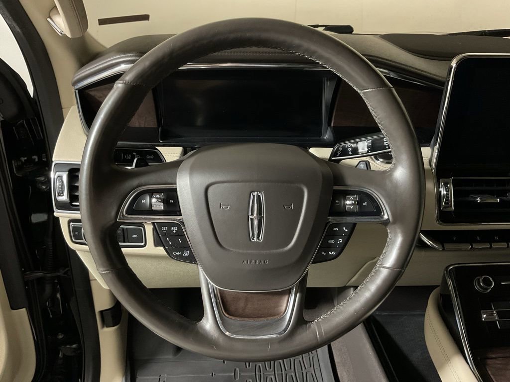 Used 2019 Lincoln Navigator L Reserve image 24
