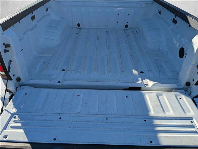 Used 2022 Nissan Frontier SV image 6