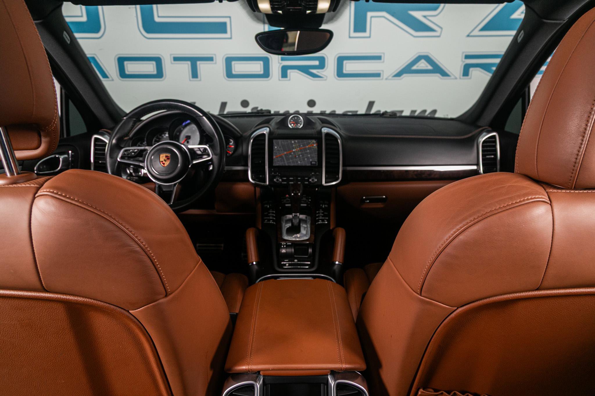 Used 2018 Porsche Cayenne S image 10