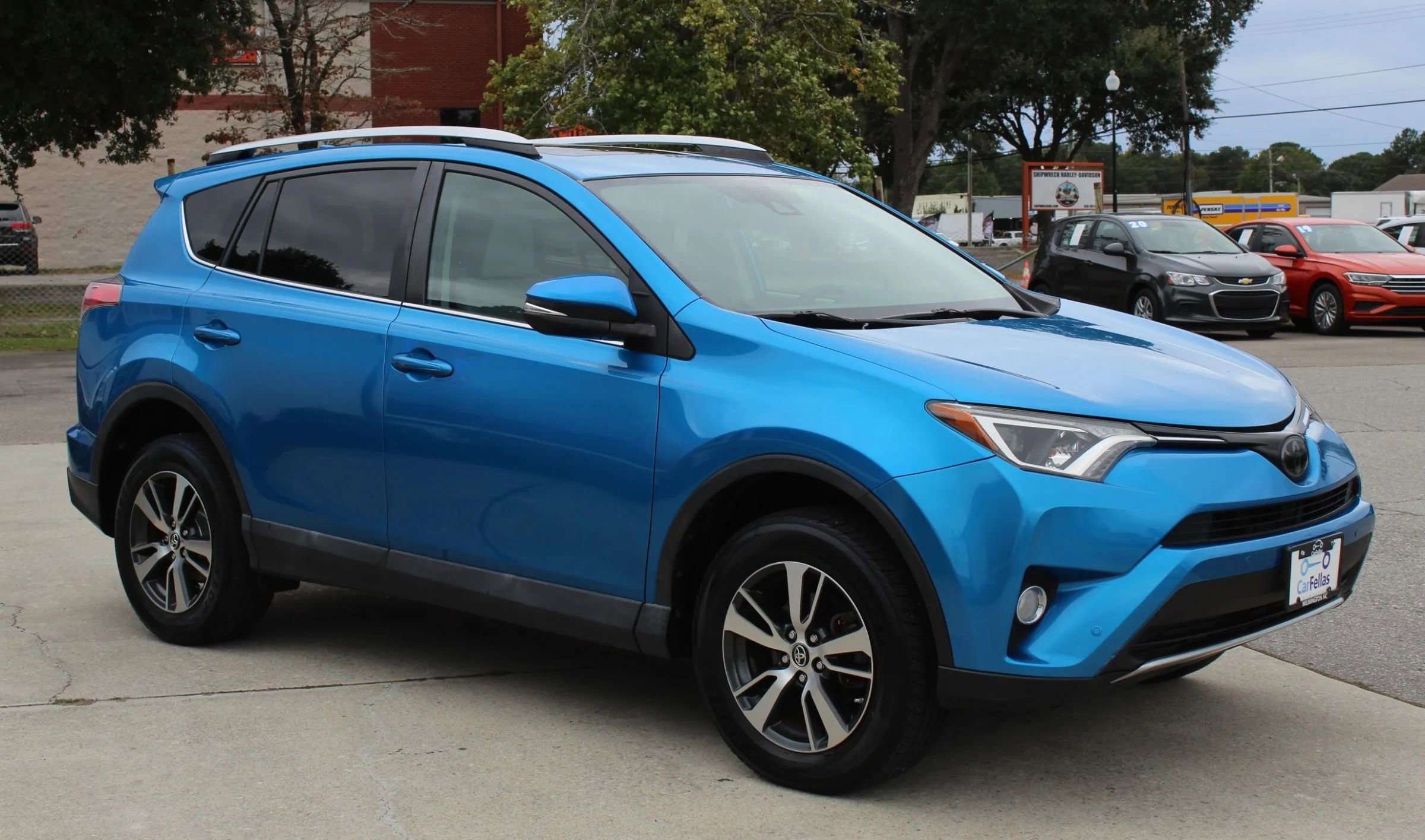 Used 2016 Toyota RAV4 XLE image 7