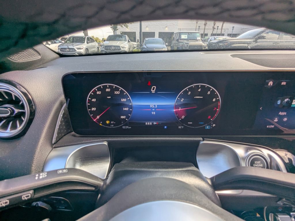 Used 2024 Mercedes-Benz GLB 250 4MATIC image 14