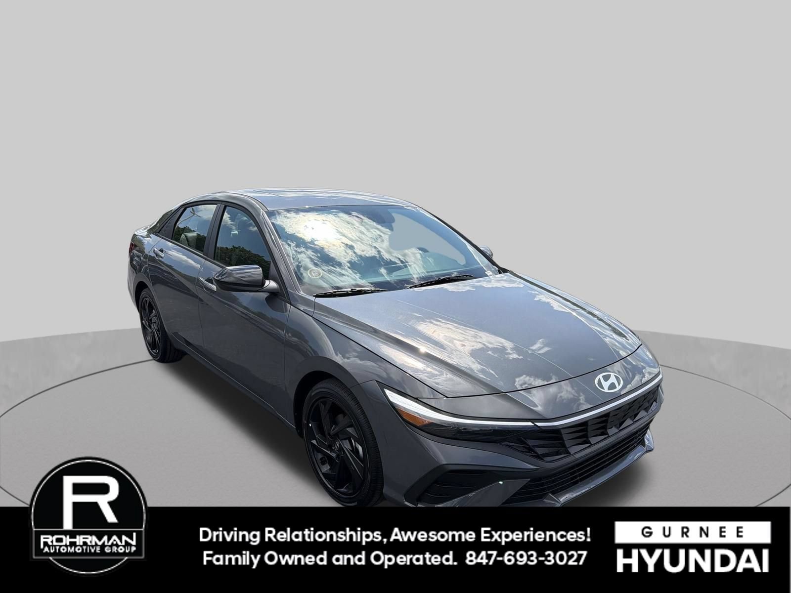 New 2026 Hyundai Elantra SEL Sport FWD image 2