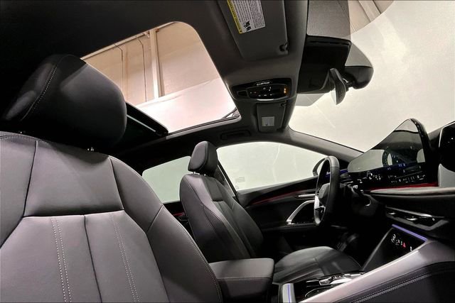 Used 2025 Audi Q5 Premium w/ Convenience Package image 16