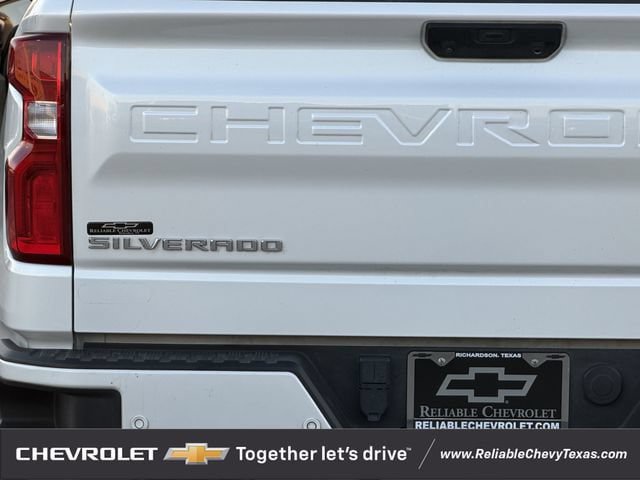 Used 2025 Chevrolet Silverado 1500 High Country w/ High Country Premium Package AWD/4WD image 9