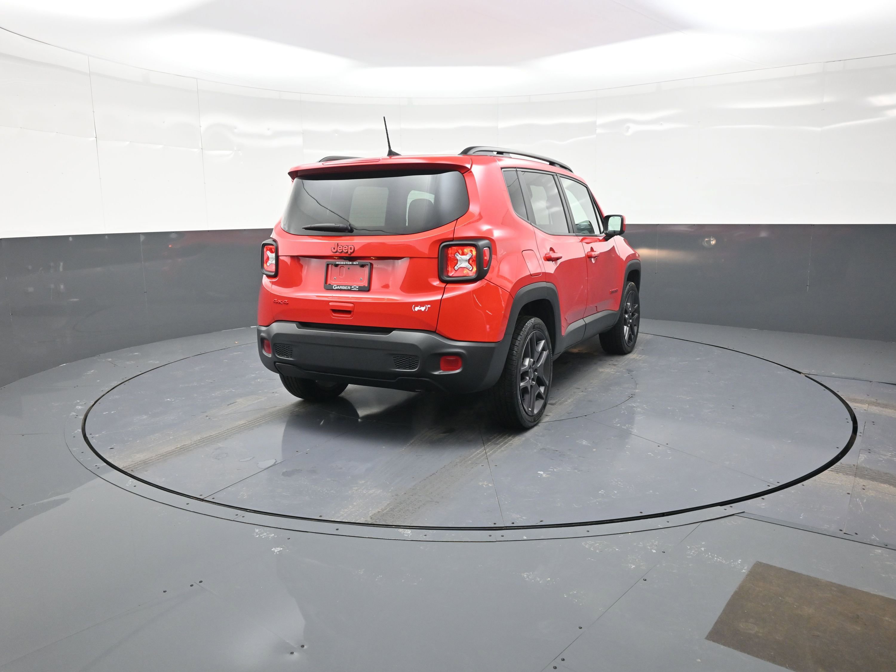 Used 2022 Jeep Renegade Latitude w/ Convenience Group image 3