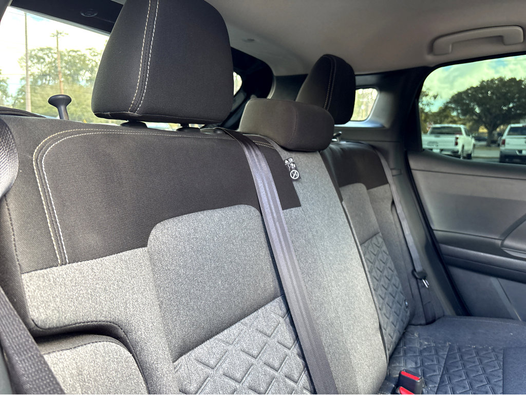 Used 2025 Nissan Kicks SV FWD image 11