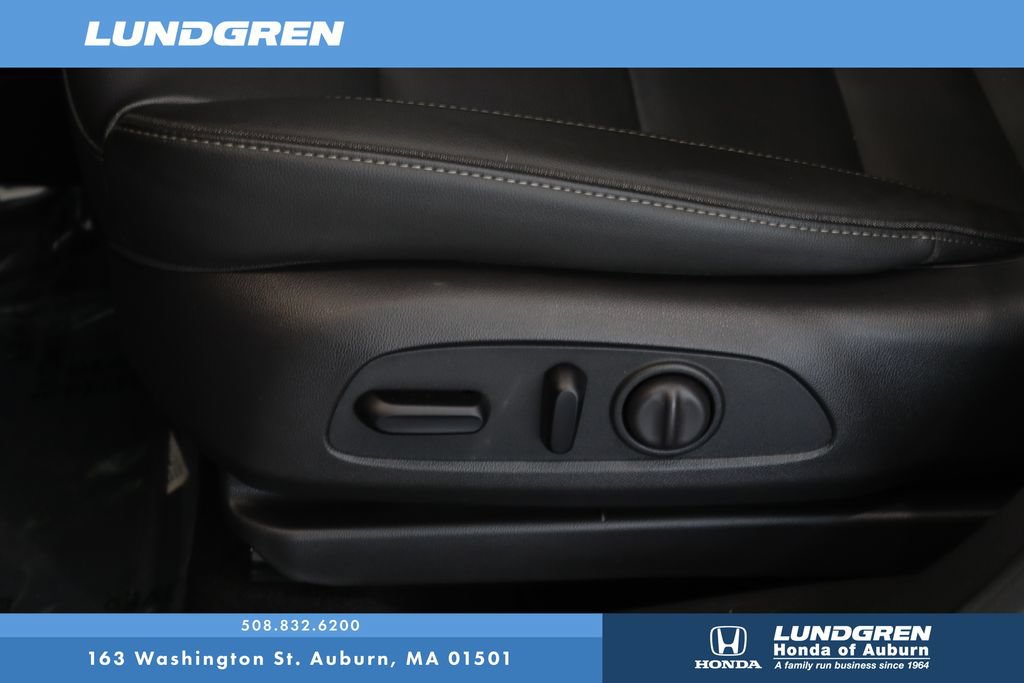Used 2023 Chevrolet TrailBlazer ACTIV w/ Sun and Liftgate Package AWD/4WD image 12