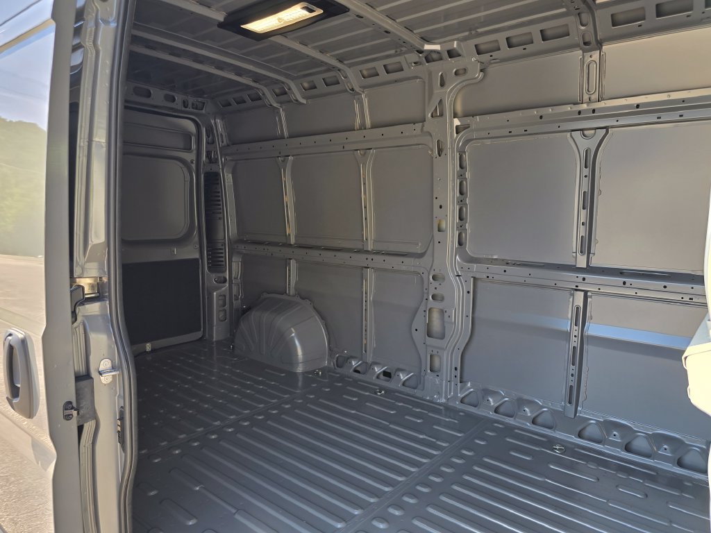 New 2026 RAM ProMaster 2500 w/ Convenience Group FWD image 12