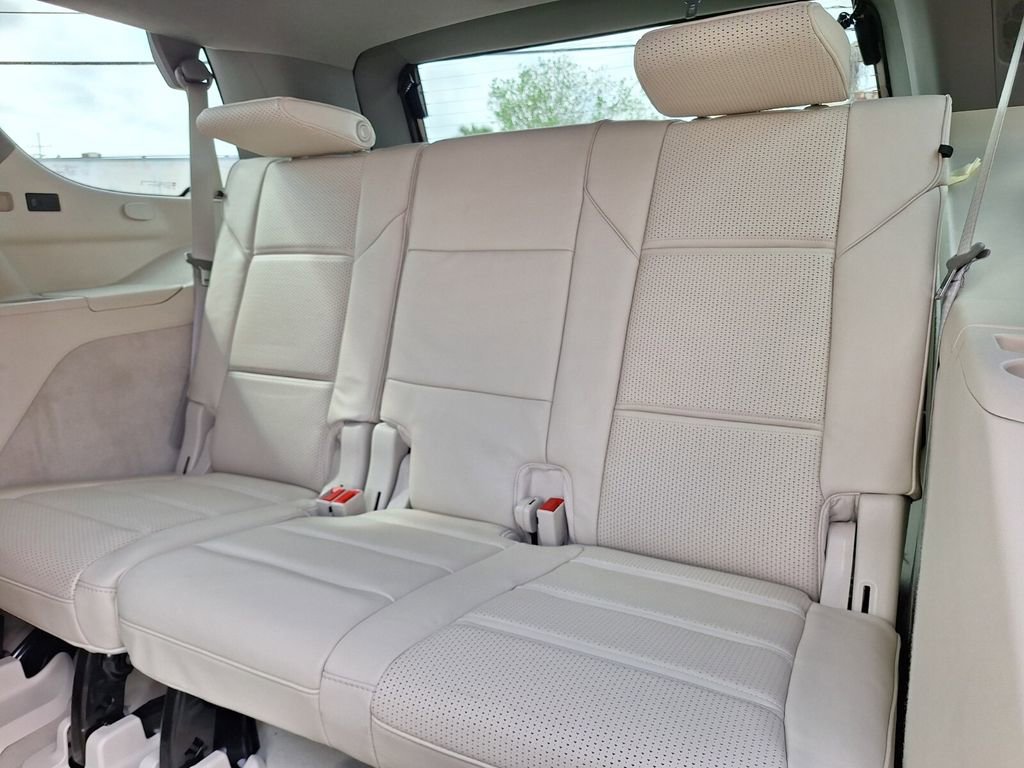 New 2026 Cadillac Escalade Platinum Luxury w/ LPO, Floor Liner Package AWD/4WD image 12