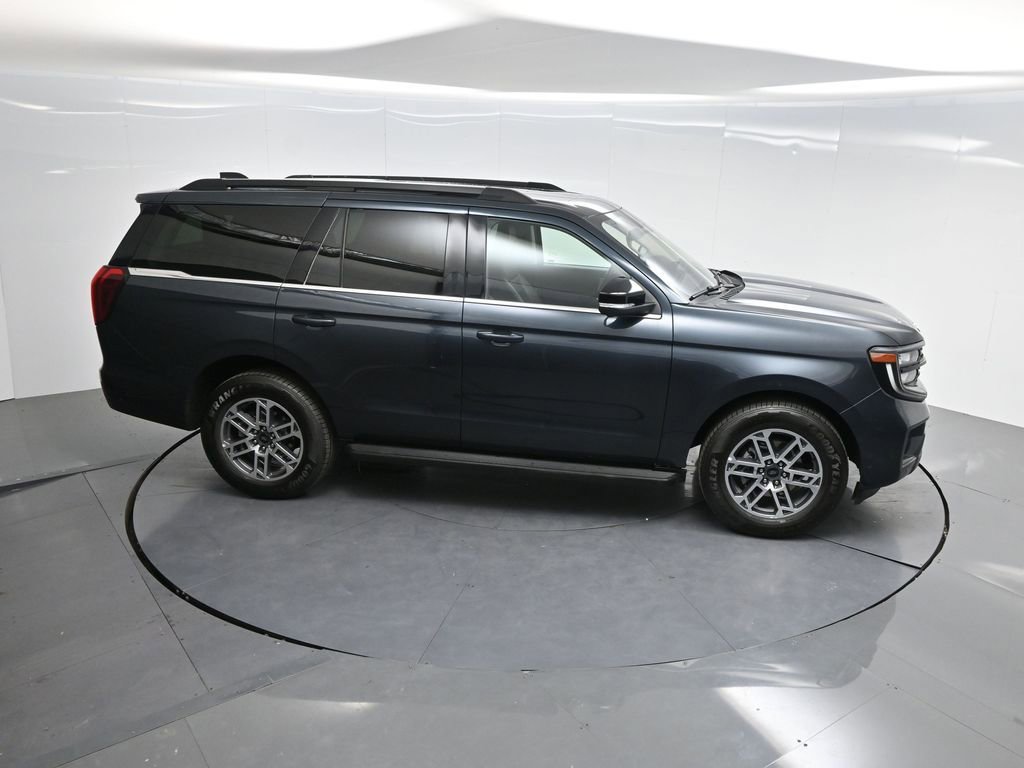 Used 2025 Ford Expedition Active RWD image 57