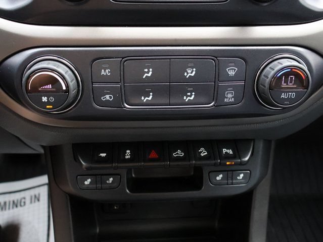 Used 2019 Chevrolet Colorado Z71 w/ Z71 Midnight Edition AWD/4WD image 31