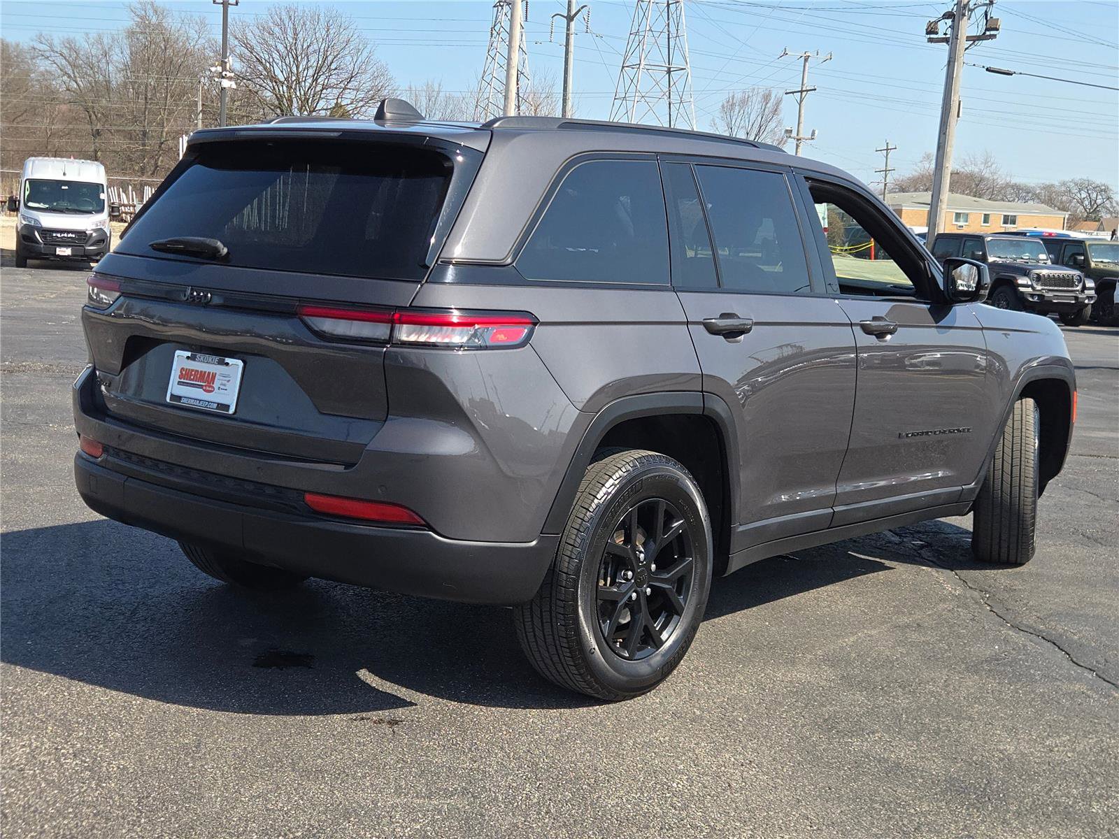 Certified 2024 Jeep Grand Cherokee Altitude image 13