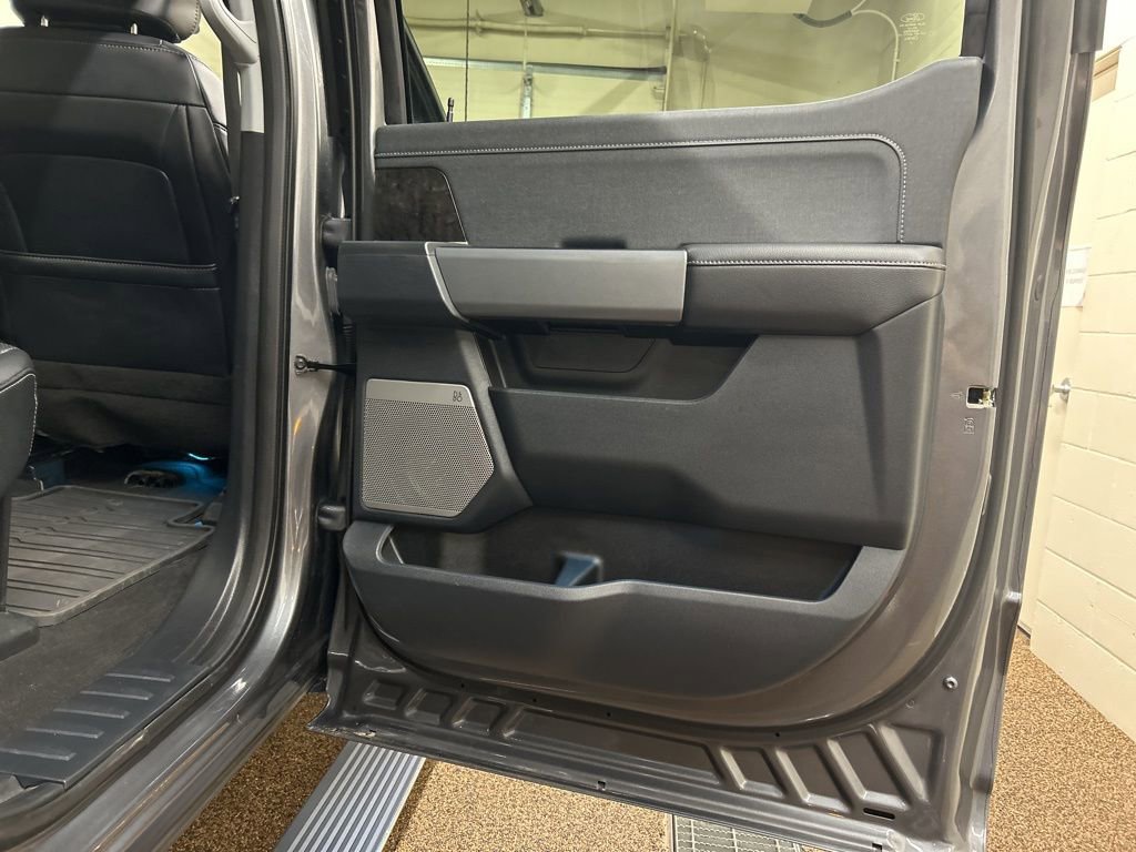 Used 2024 Ford F350 Lariat w/ Lariat Ultimate Package image 15