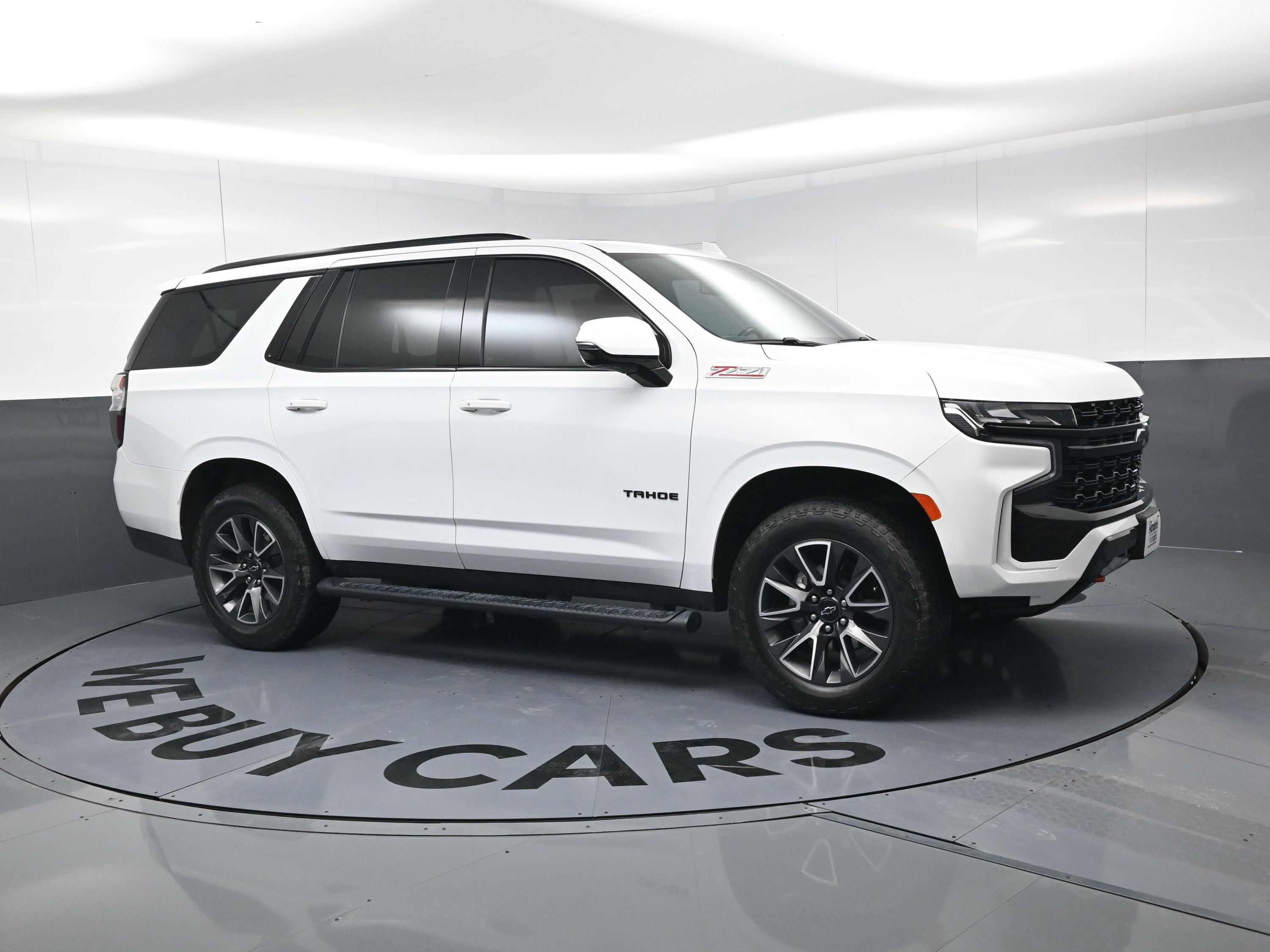 Certified 2023 Chevrolet Tahoe Z71 w/ Luxury Package image 2