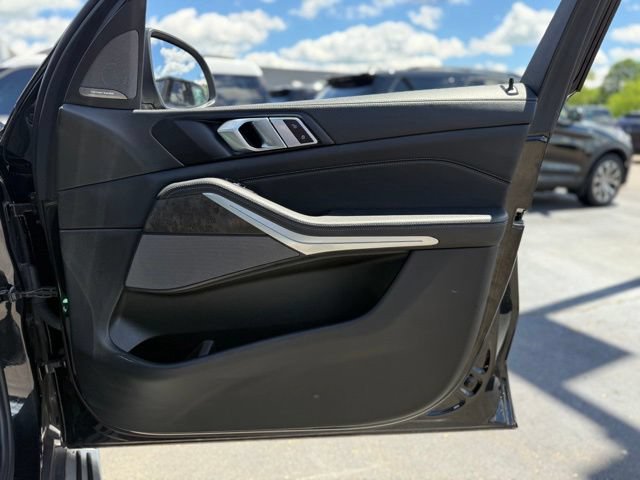 Used 2024 BMW X5 xDrive40i w/ Premium Package AWD/4WD image 19