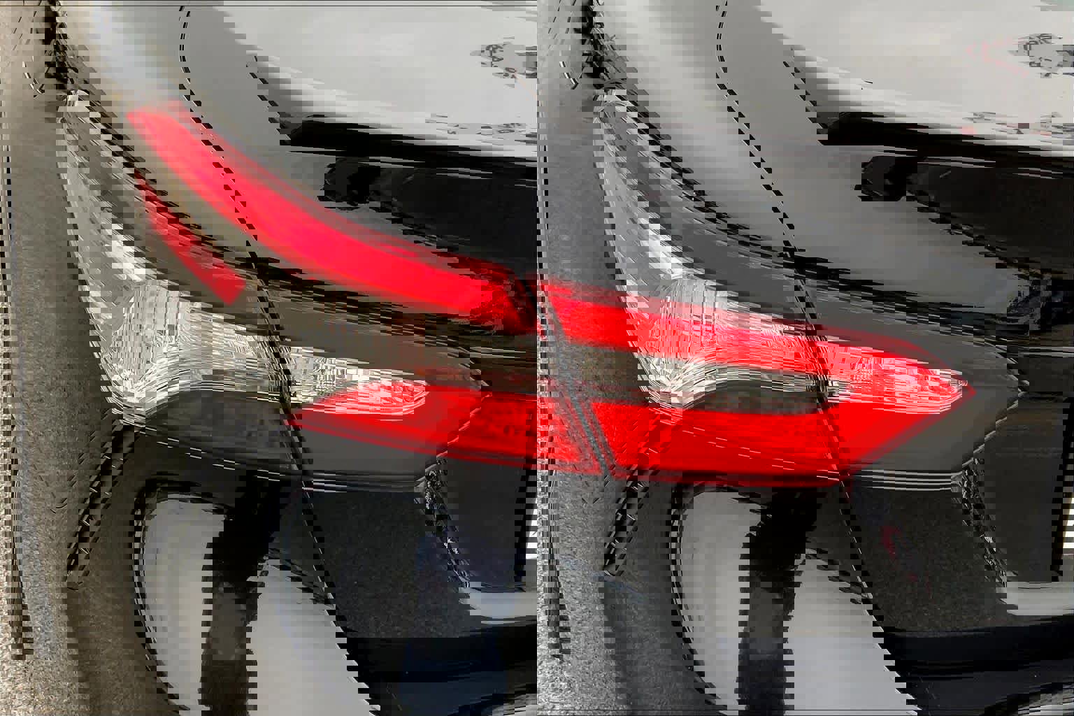 Used 2019 Toyota Camry SE image 28