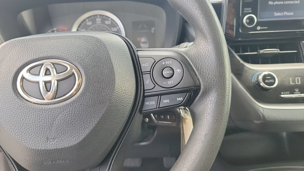 Used 2022 Toyota Corolla LE FWD image 18