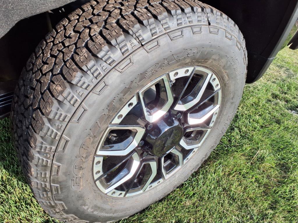 New 2025 Chevrolet Silverado 2500 High Country w/ High Country Premium Package image 4