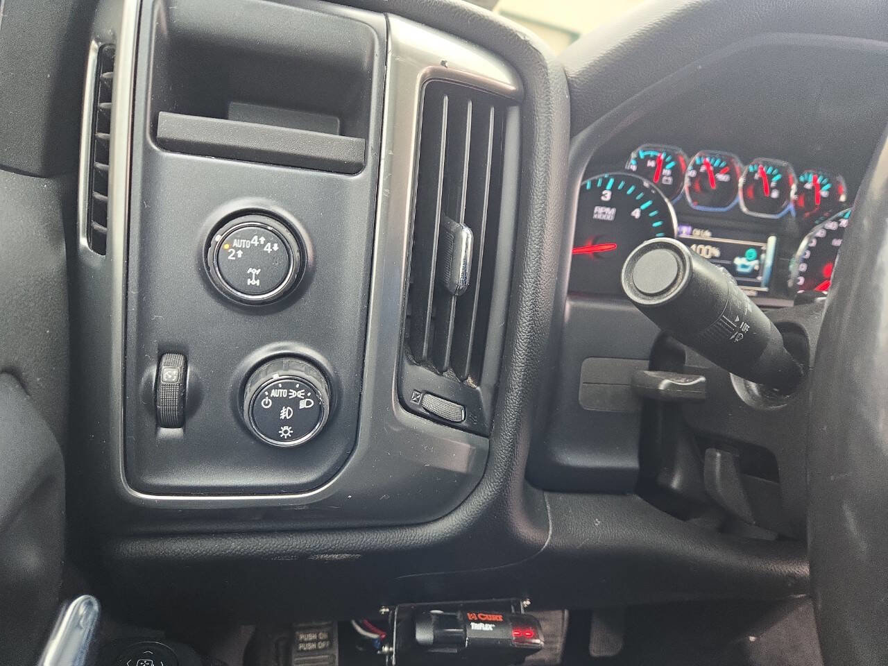 Used 2018 Chevrolet Silverado 1500 LT w/ All Star Edition AWD/4WD image 44