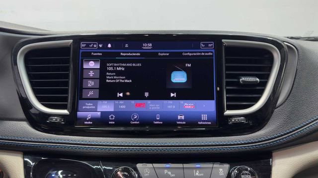 Used 2022 Chrysler Pacifica Touring-L FWD image 30