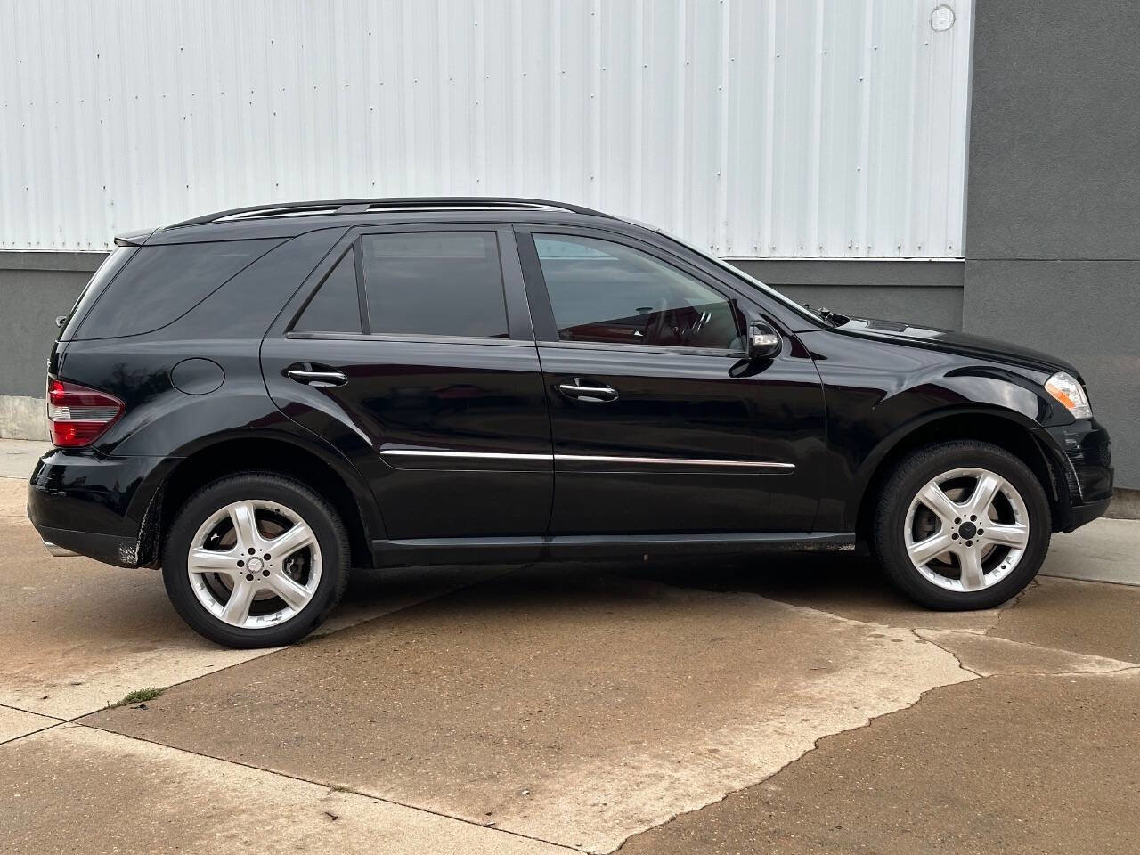 Used 2008 Mercedes-Benz ML 320 4MATIC w/ P1 Pkg image 19