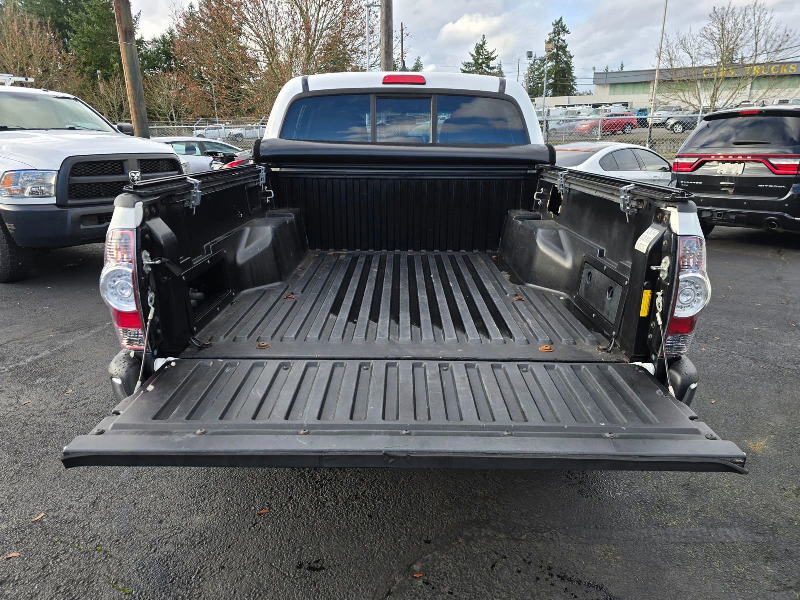 Used 2012 Toyota Tacoma PreRunner image 17