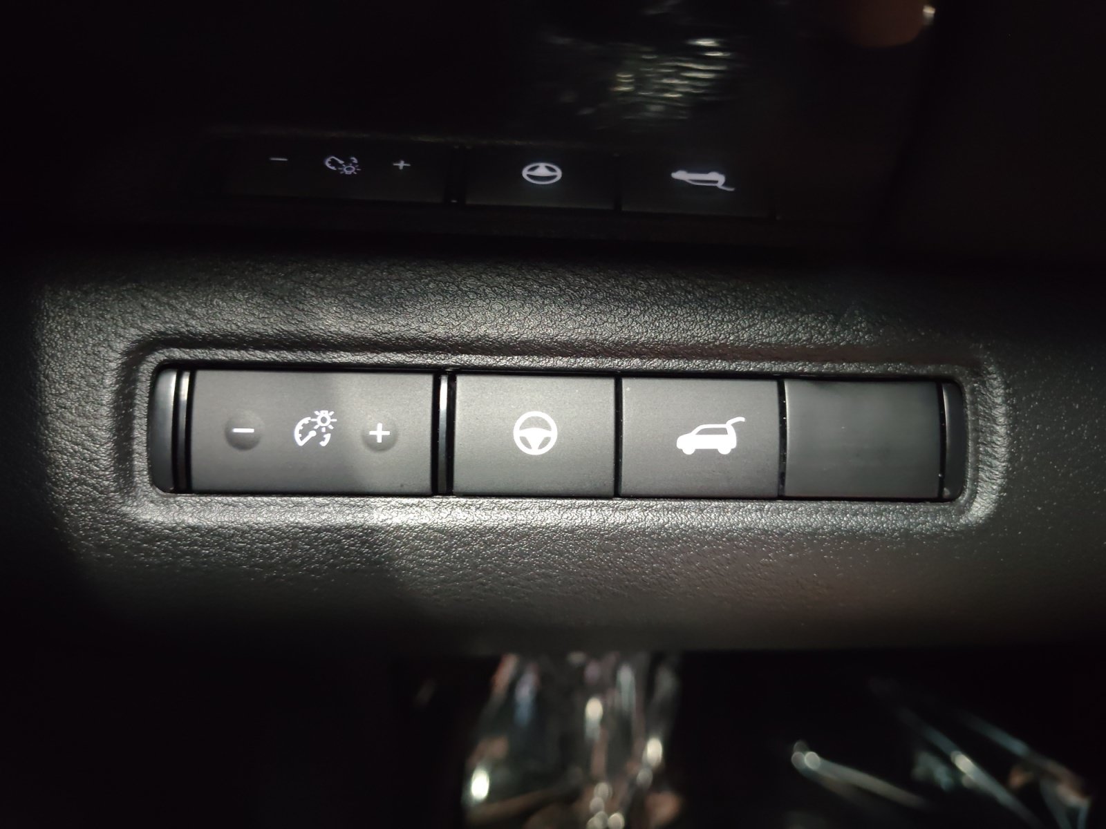 Certified 2026 Nissan Pathfinder SV FWD image 27