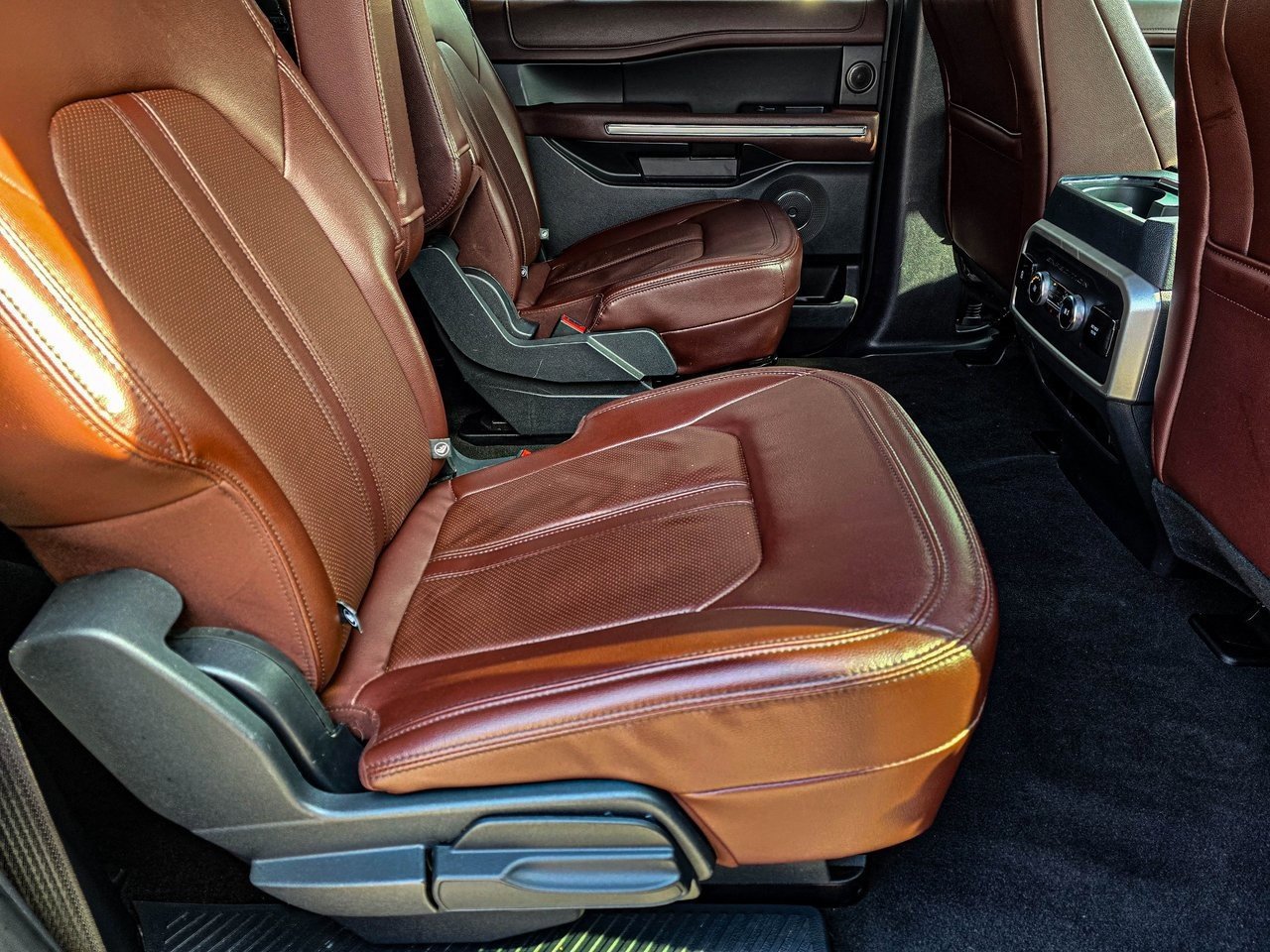 Used 2024 Ford Expedition Max Limited image 40