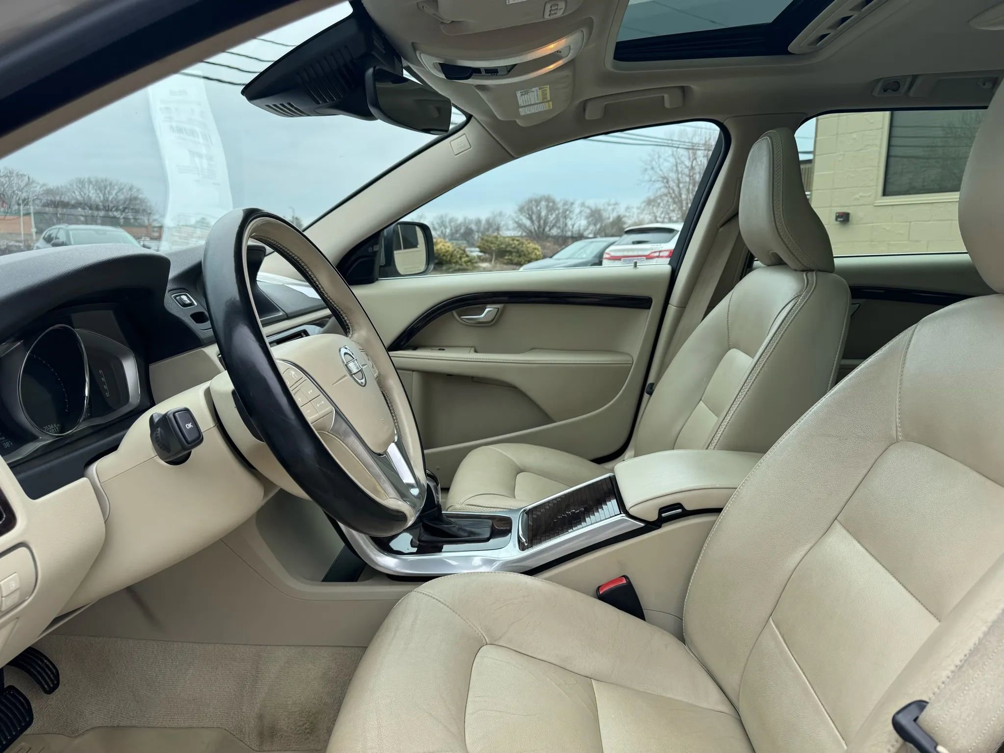 Used 2015 Volvo XC70 T5 Platinum image 21