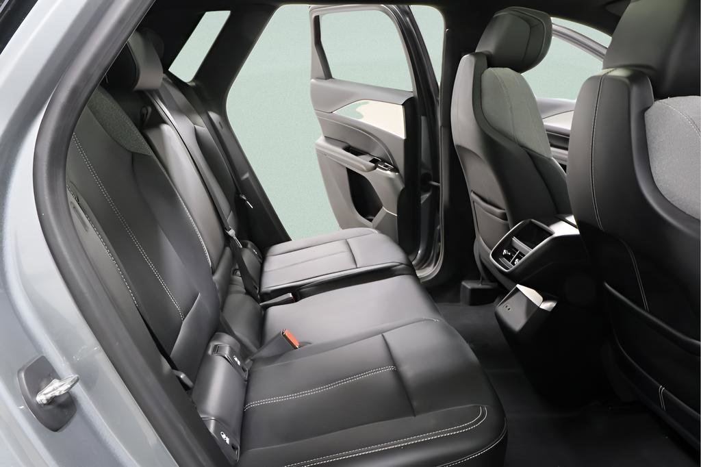 Used 2024 Cadillac Lyriq Tech image 27