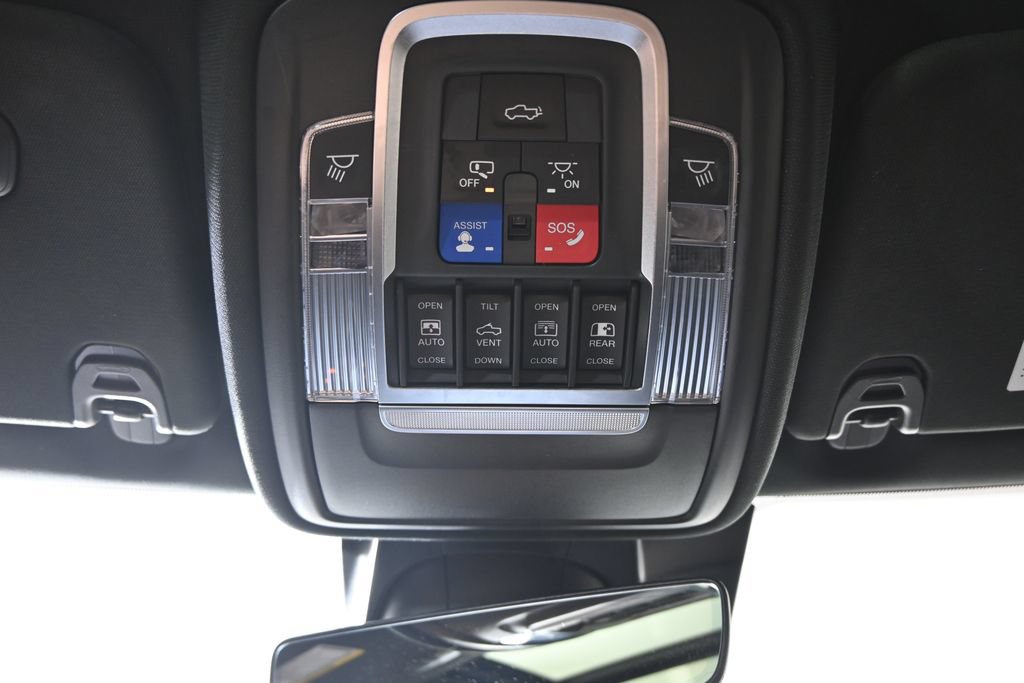 Used 2019 RAM 1500 Limited AWD/4WD image 37