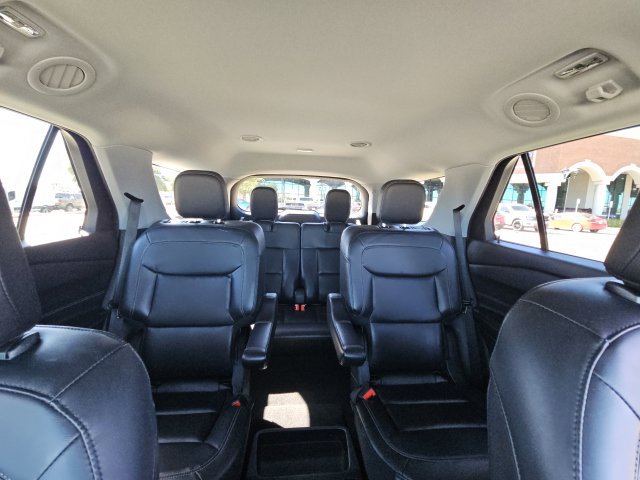 Certified 2021 Ford Explorer XLT w/ Equipment Group 202A RWD image 15